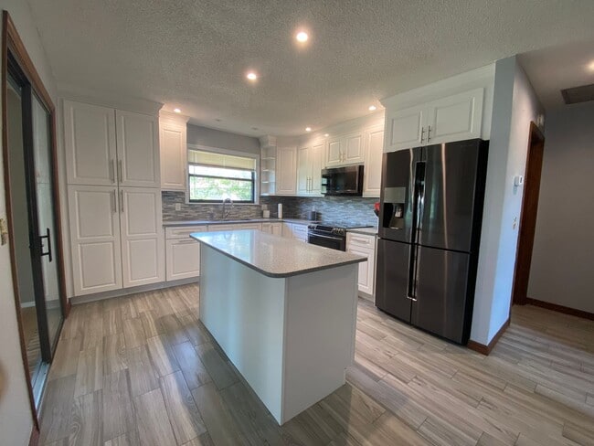 Photo - Beautiful 2/2/2 Deltona home