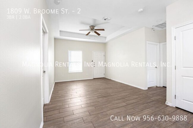 Photo - 1809 W Broome St Unit 2