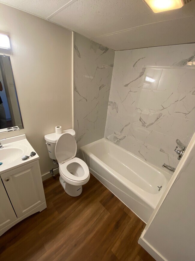 Photo - West Parkway