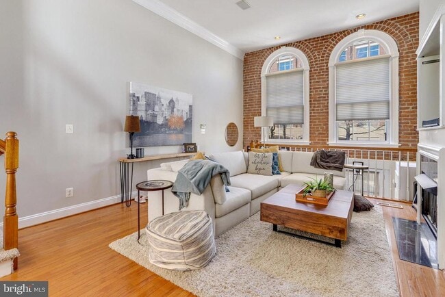 Photo - 613 N St Asaph St Casa Adosada