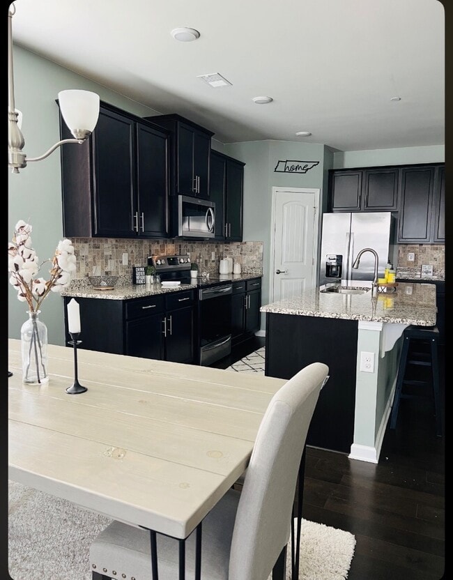 Photo - 410 Prestige Ct