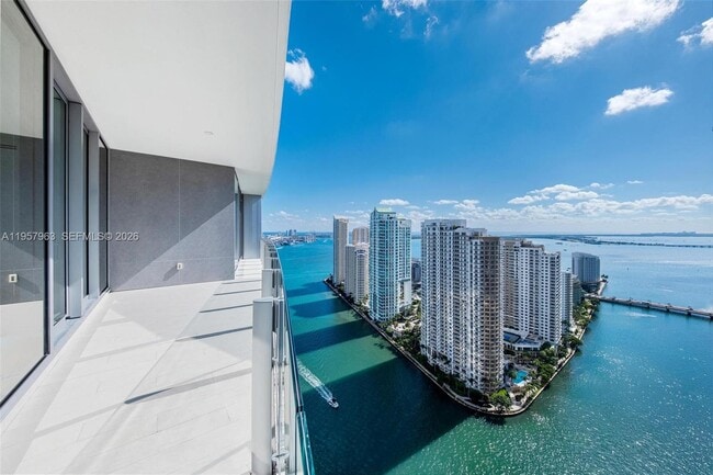 Building Photo - 300 Biscayne Blvd Way Unit 3506W