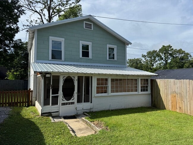 Building Photo - 111 Althea St