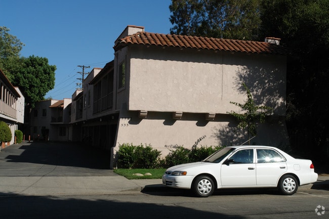 Photo - 551-555 W Pueblo St