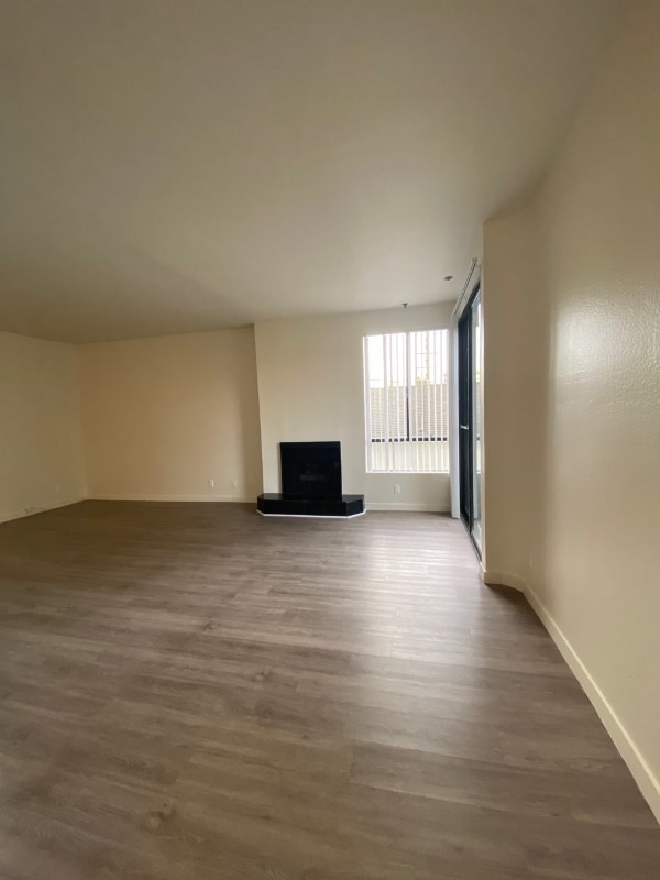 Photo - 4343 Whitsett Ave Unidad 104