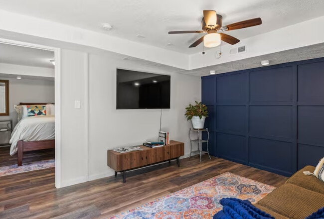 Photo - 1593 Mill Acres Dr SW Unidad Mamaa's Garden Suite