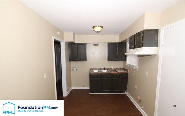 Photo - 732 Tampa Ave