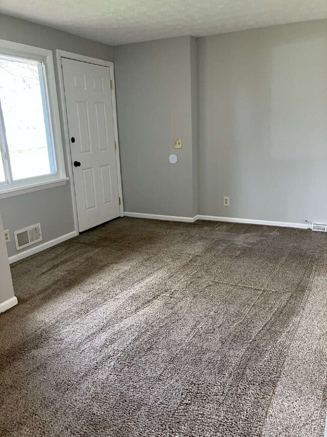 Photo - Available May 1!  Spacious 3 BR, 1.5 Bath in East Rochester