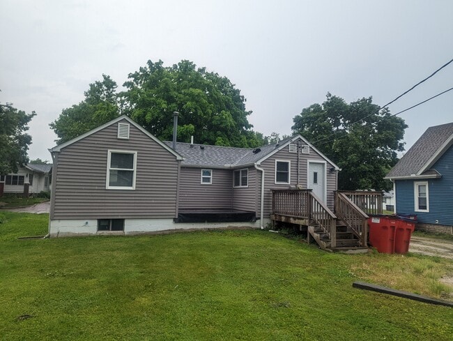 Photo - 307 W Ells Ave