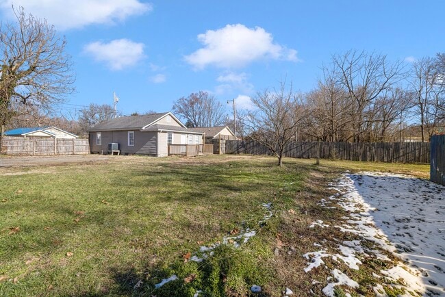 Photo - 1729 Mary St