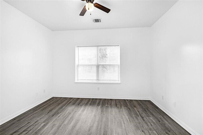 Photo - 6122 W Mt Houston Rd Unit A/B