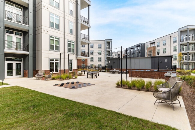 The Leo LoSo apartments — community photo