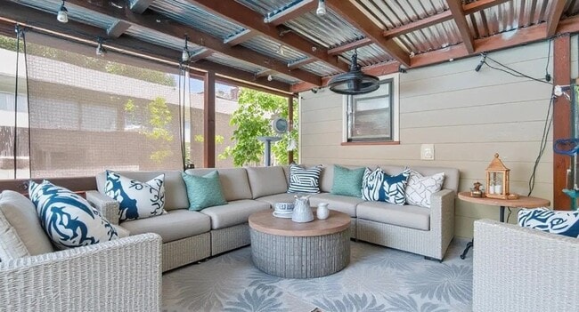 Photo - 739 S Terrace Dr