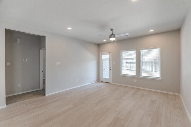 Photo - 9327 Colonial Bent Pl