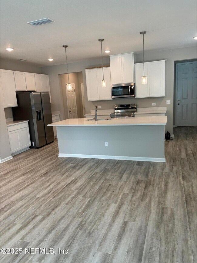 Photo - 6847 Mirage St