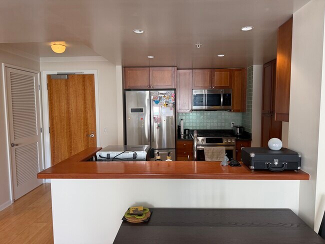 Photo - 400 Beale St Unit 1412