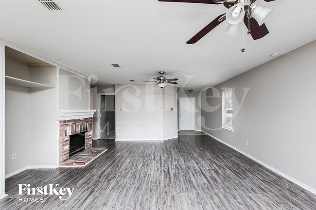 Photo - 8771 Cove Meadow Ln