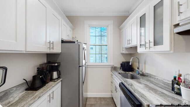 Building Photo - Cozy Allston 1 Bed Rental