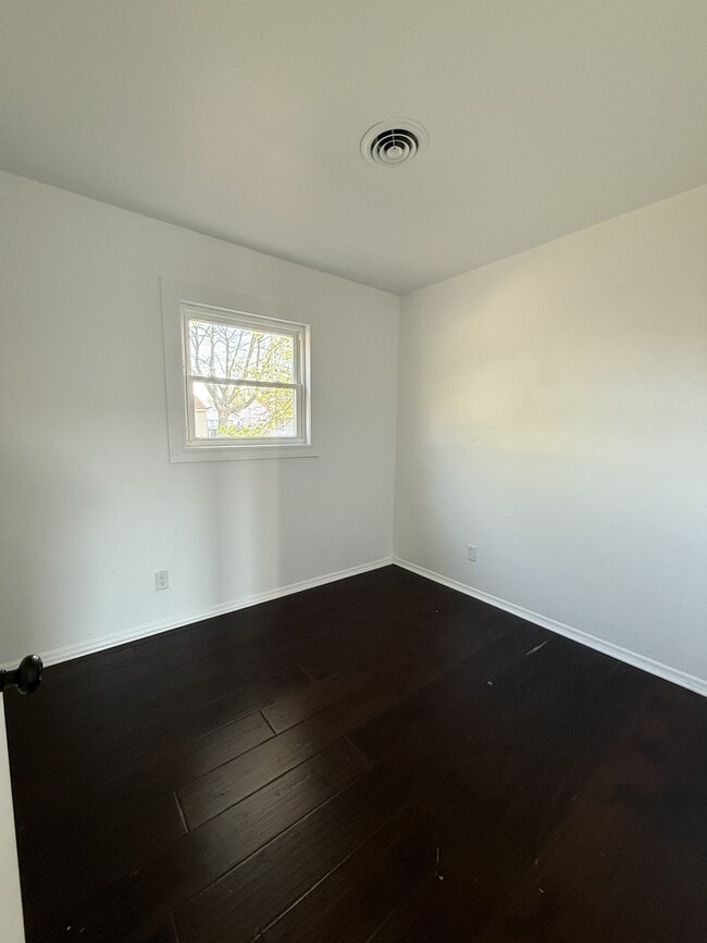 Photo - 2600 Bingham Ave