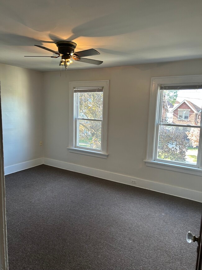 Photo - 1129 Brown Ave Unit 2
