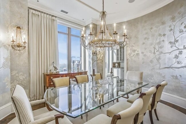 Photo - 3376 Peachtree Rd