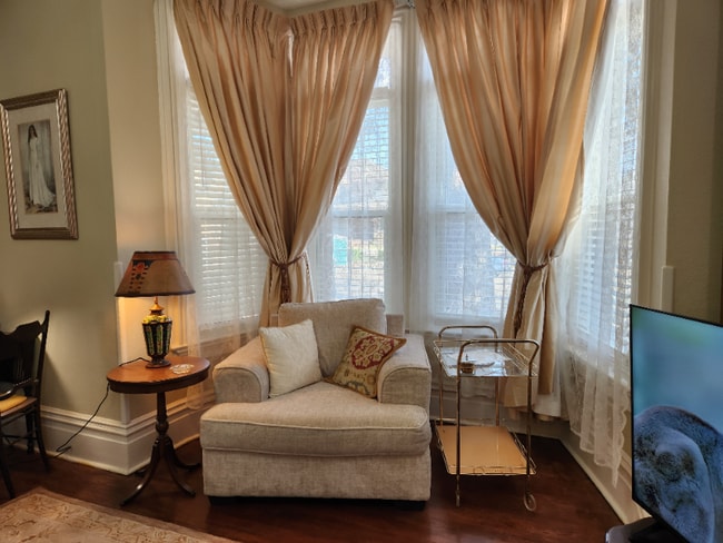 Photo - 714 E 17th St Unit 2