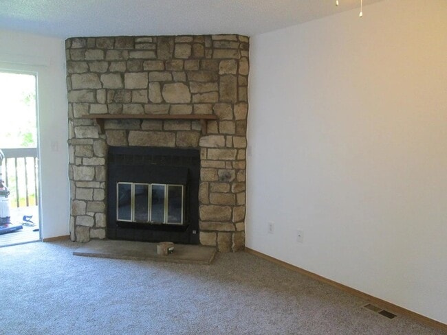 Photo - 2744 E Nichols Cir