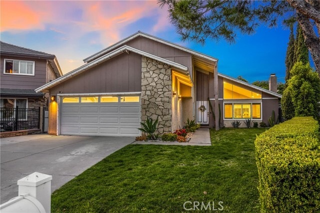 Building Photo - 1320 N Van Gogh Cir