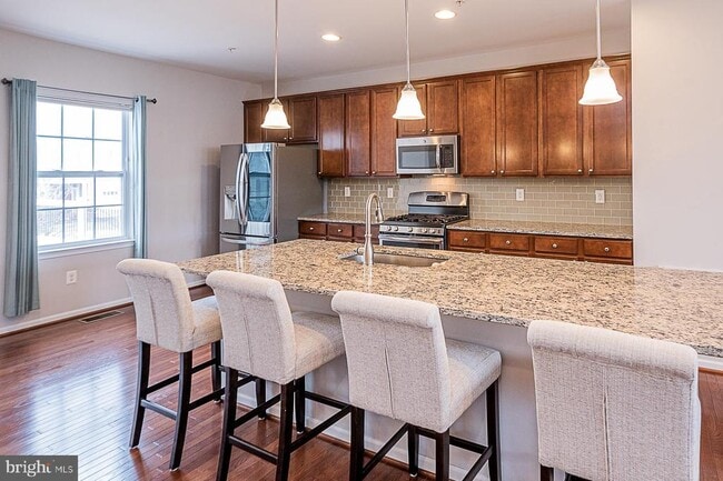 Photo - 6748 Green Mill Way