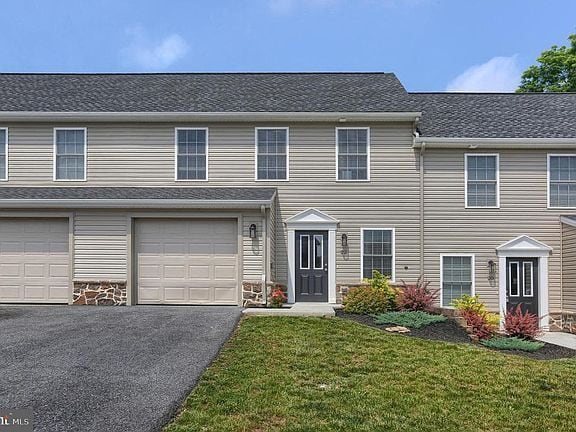 Photo - 22 Spring View