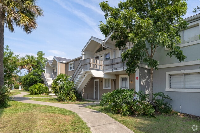 Building Photo - Cedar Creek Villas Rental