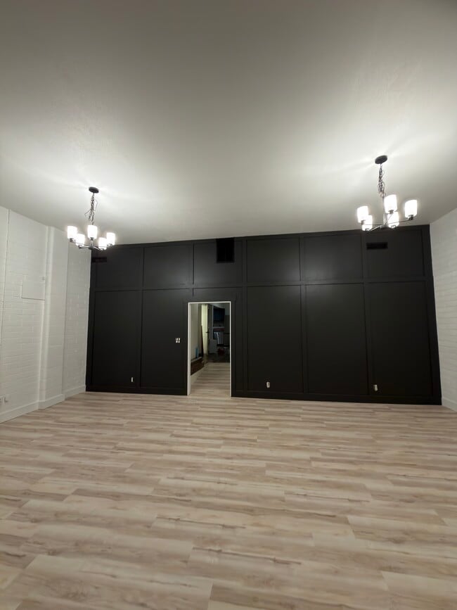 Living Room - 2011 Oregon Ave Unit 2011 Oregon Ave.