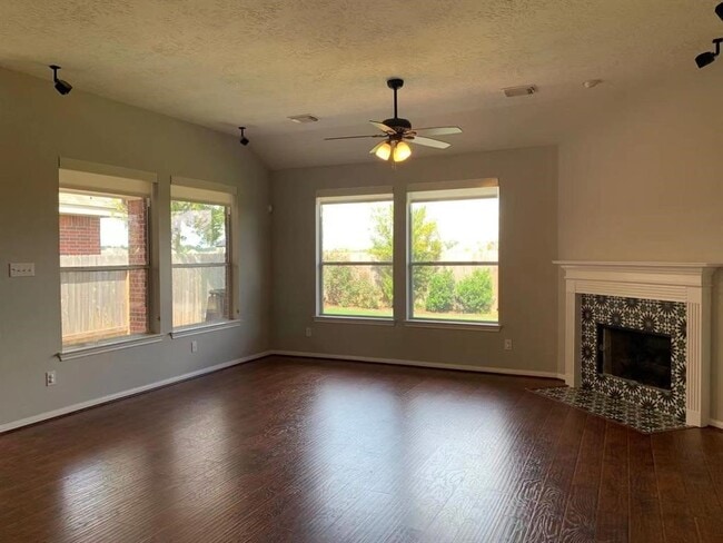 Photo - 12814 Carriage Glen Dr