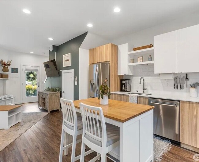 Photo - Greenwood Townhome