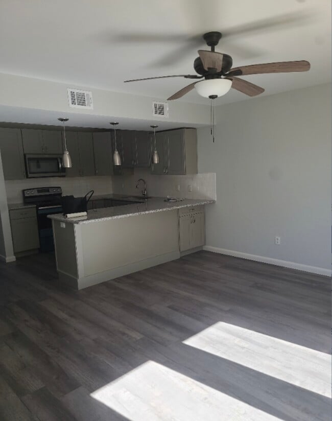 Photo - 4985 Catalina Cir