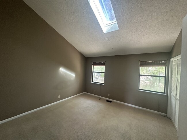 Photo - Townhouse for Rent Unit 99