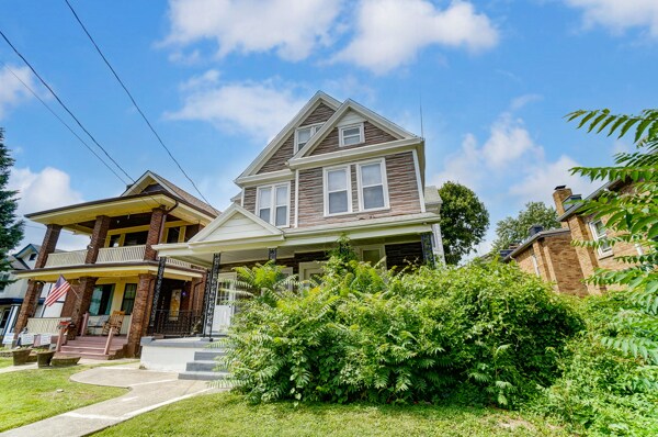 Photo - 1768 Williams Ave