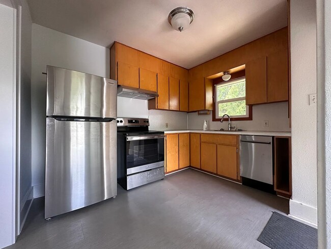 Photo - 7333 N Fenwick Ave