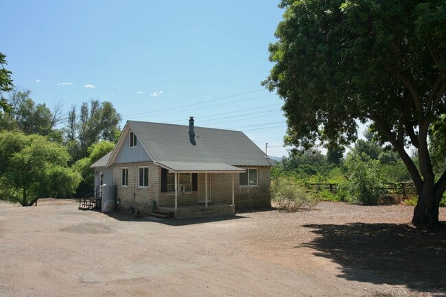 3 Br that is a little bit country - 3 Br that is a little bit country Casa