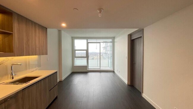 13768-13100 100 Ave Unit 26XX