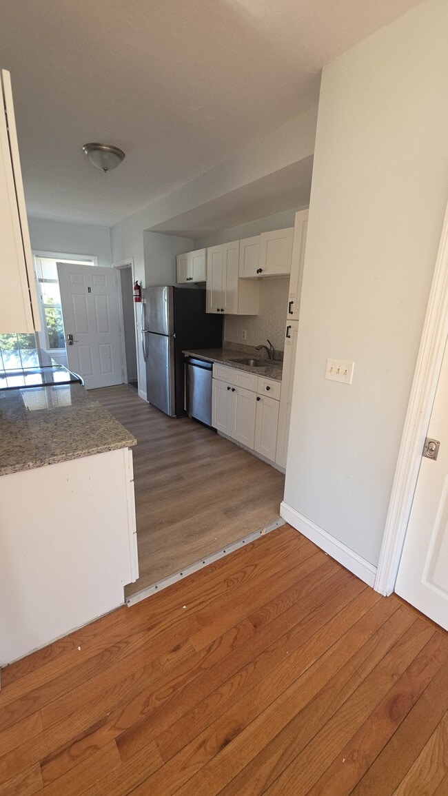 Photo - 26 Mechanic St