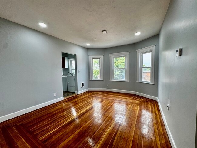 Photo - 228 Belmont St Unit 3