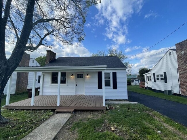 Photo - 125 Old Wilmore Rd