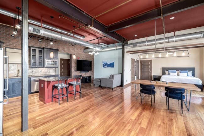 Building Photo - Luxury Furnished Old Town Condo – Modern Elegance in the Heart of Fort Collins