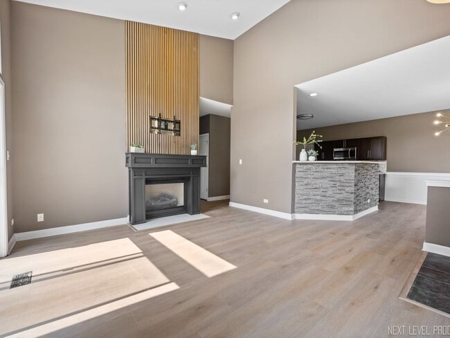 Photo - 819 Asbury Dr
