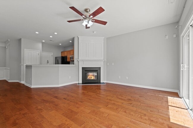 Photo - Fantastic end unit townhome: Available July 10th