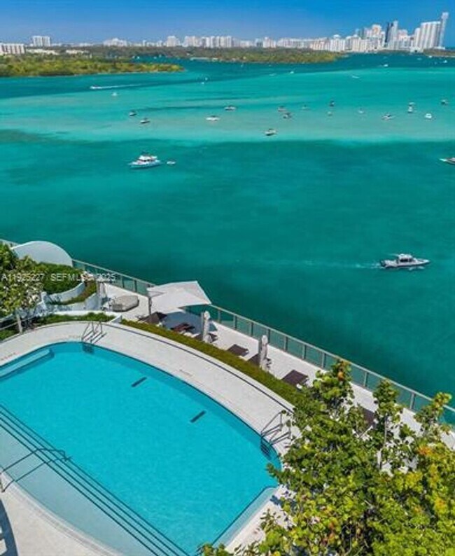 Building Photo - 1135 103rd St Unit 1135 103rd St 402