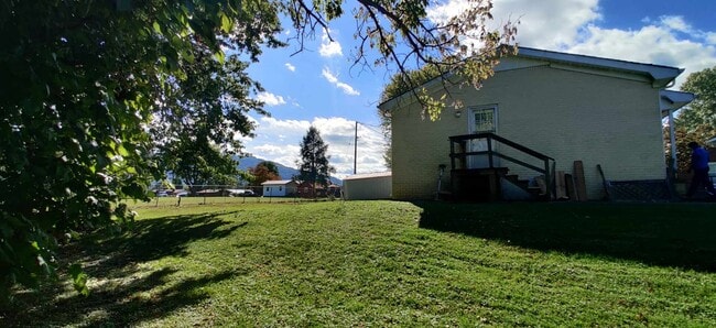 Photo - 1005 Chichester Ave Unit 1005 1