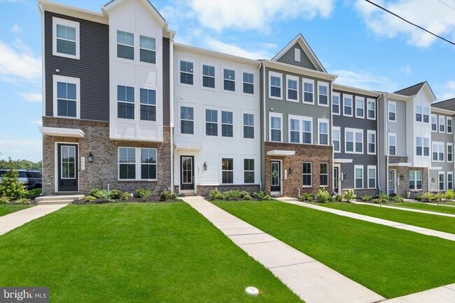 Photo - 1861 Shookstown Rd