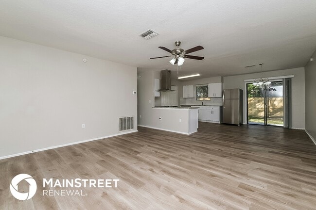 Photo - 4721 Naftis Ln